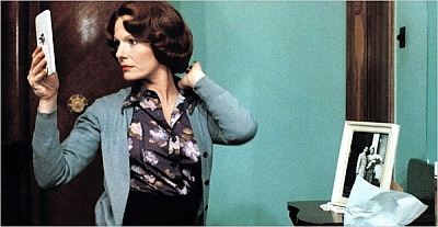 Delphine Seyrig as Jeanne Dielman.  Courtesy Paradise Films.